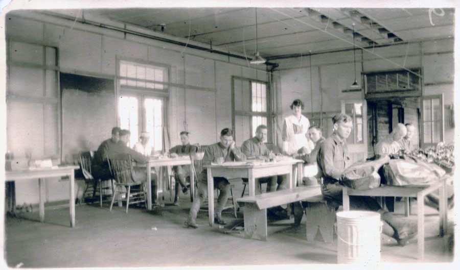 Reconstruction and occupational aides at the Camp Lee (Virginia) Base Hospital